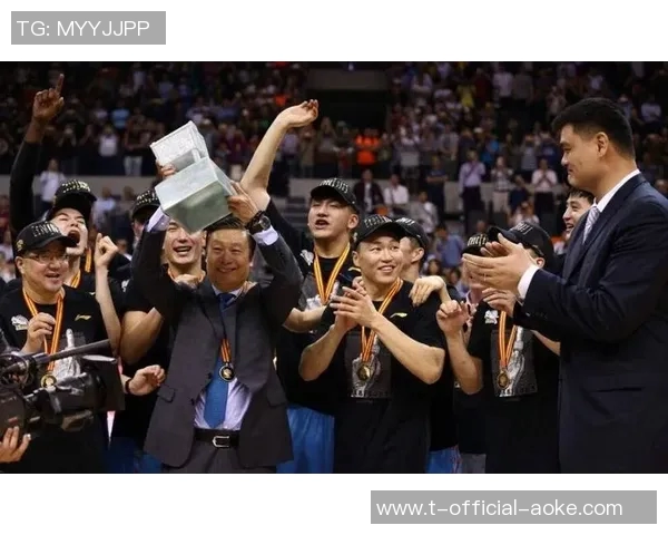 新疆队正式官宣新帅人选澳洲人戈尔接班李秋平